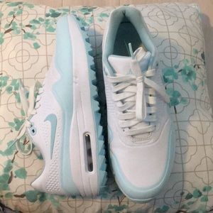 Nike air max shoes